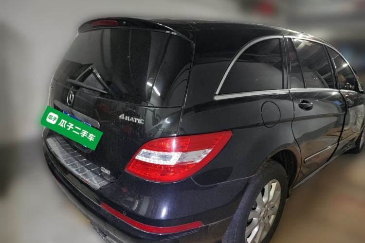 Used Mercedes-Benz R-Class 2017 R 320 4MATIC Business Edition Prestige Model Rear Right 45 Deg