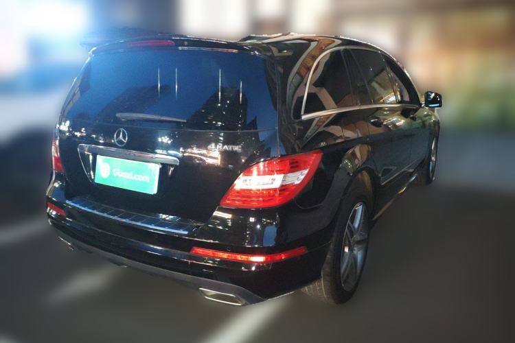 Used Mercedes-Benz R-Class 2017 R 400 4MATIC Exclusive Edition Rear Right 45 Deg