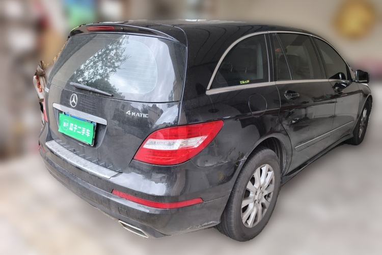 Used Mercedes-Benz R-Class 2017 R 320 4MATIC Business Edition Prestige Model Rear Right 45 Deg