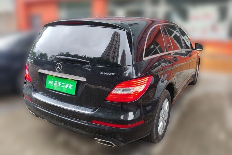 Used Mercedes-Benz R-Class 2017 R 320 4MATIC Luxury Collection Edition Rear Right 45 Deg