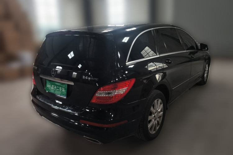 Used Mercedes-Benz R-Class 2017 R 320 4MATIC Business Edition Prestige Model Rear Right 45 Deg