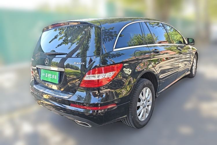 Used Mercedes-Benz R-Class 2017 R 320 4MATIC Business Edition Prestige Model Rear Right 45 Deg