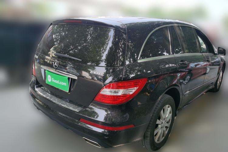 Used Mercedes-Benz R-Class 2017 R 320 4MATIC Business Edition Prestige Model Rear Right 45 Deg