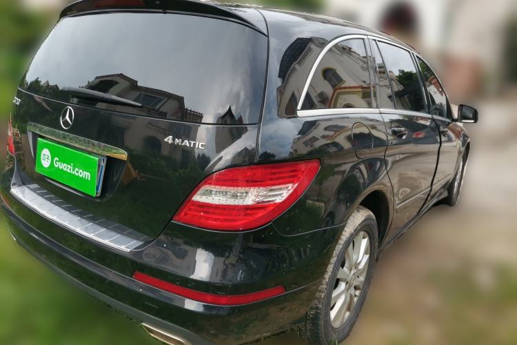 Used Mercedes-Benz R-Class 2017 R 320 4MATIC Business Edition Prestige Model Rear Right 45 Deg