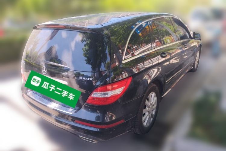 Used Mercedes-Benz R-Class 2017 R 320 4MATIC Business Edition Prestige Model Rear Right 45 Deg