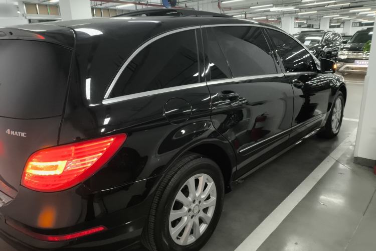Used Mercedes-Benz R-Class 2017 R 320 4MATIC Business Edition Prestige Model Rear Right 45 Deg