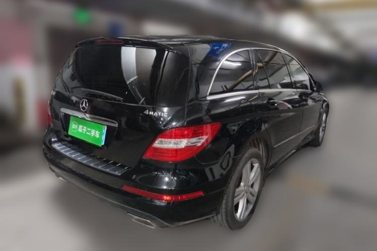 Used Mercedes-Benz R-Class 2017 R 320 4MATIC Luxury Collection Edition Rear Right 45 Deg