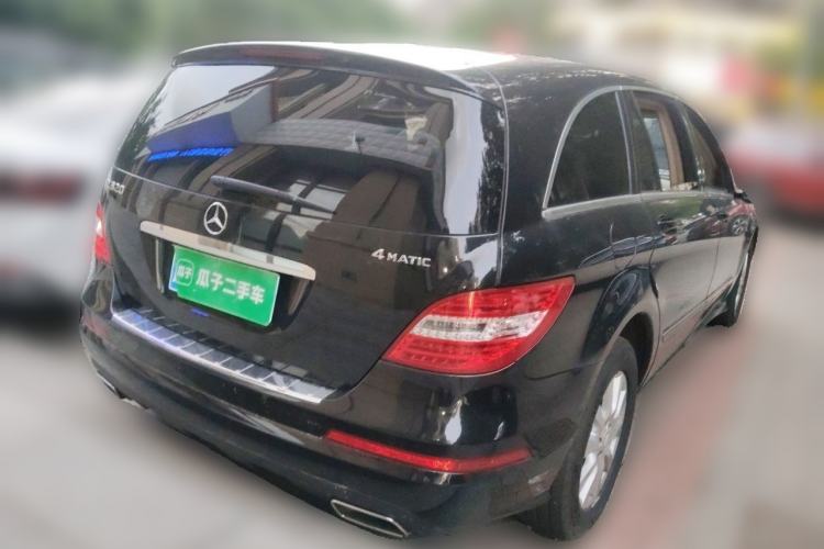 Used Mercedes-Benz R-Class 2017 R 320 4MATIC Business Edition Prestige Model Rear Right 45 Deg