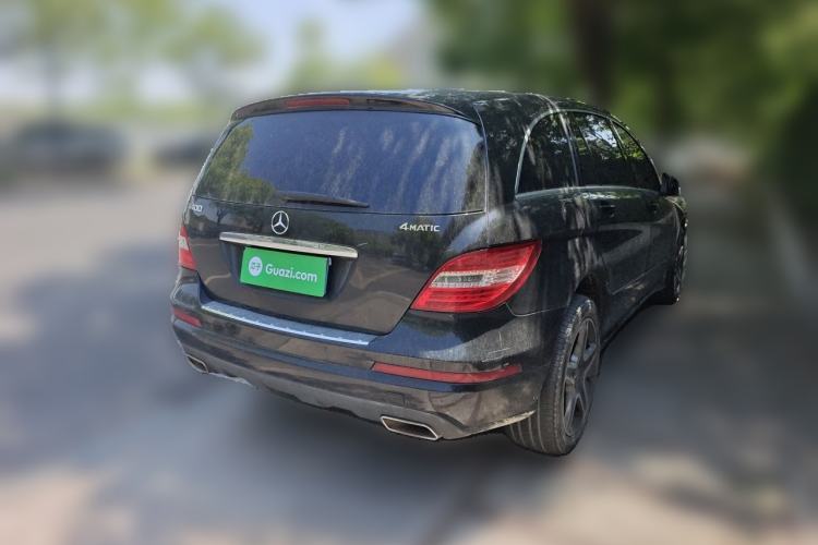 Used Mercedes-Benz R-Class 2017 R 320 4MATIC Business Edition Prestige Model Rear Right 45 Deg
