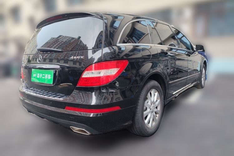 Used Mercedes-Benz R-Class 2017 R 320 4MATIC Business Edition Prestige Model Rear Right 45 Deg