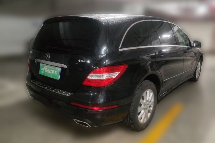 Used Mercedes-Benz R-Class 2017 R 320 4MATIC Business Edition Prestige Model Rear Right 45 Deg