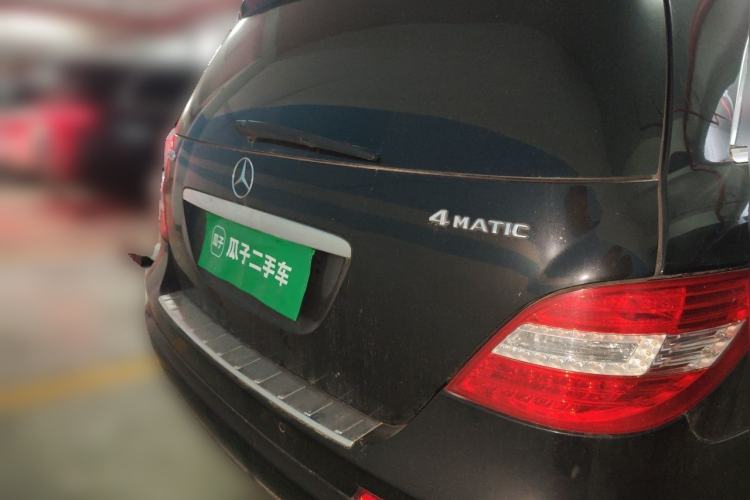 Used Mercedes-Benz R-Class 2017 R 320 4MATIC Business Edition Prestige Model Rear