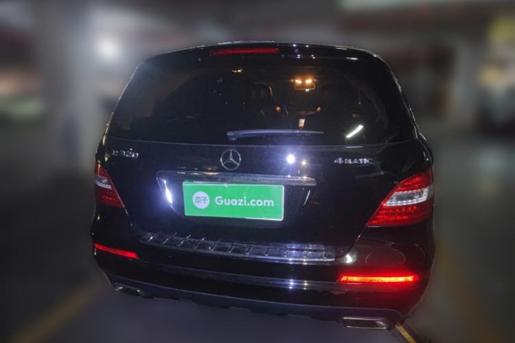 Used Mercedes-Benz R-Class 2017 R 320 4MATIC Luxury Collection Edition Rear
