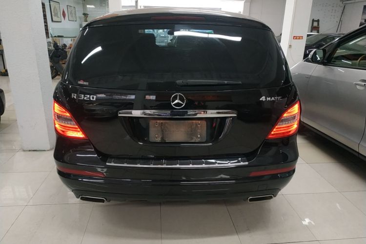 Used Mercedes-Benz R-Class 2017 R 320 4MATIC Business Edition Prestige Model Rear