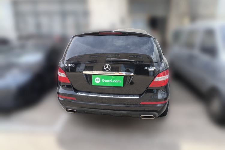 Used Mercedes-Benz R-Class 2017 R 320 4MATIC Luxury Collection Edition Rear