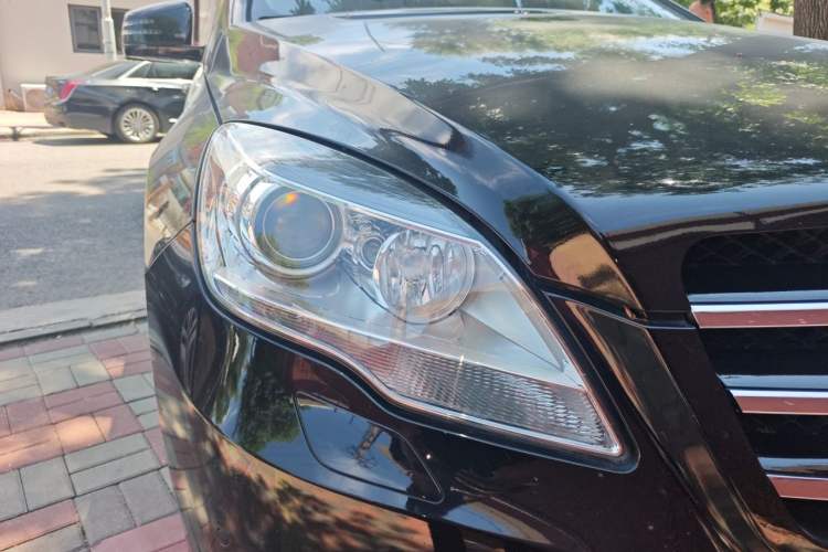 Used Mercedes-Benz R-Class 2017 R 320 4MATIC Business Edition Prestige Model Right Front Headlight