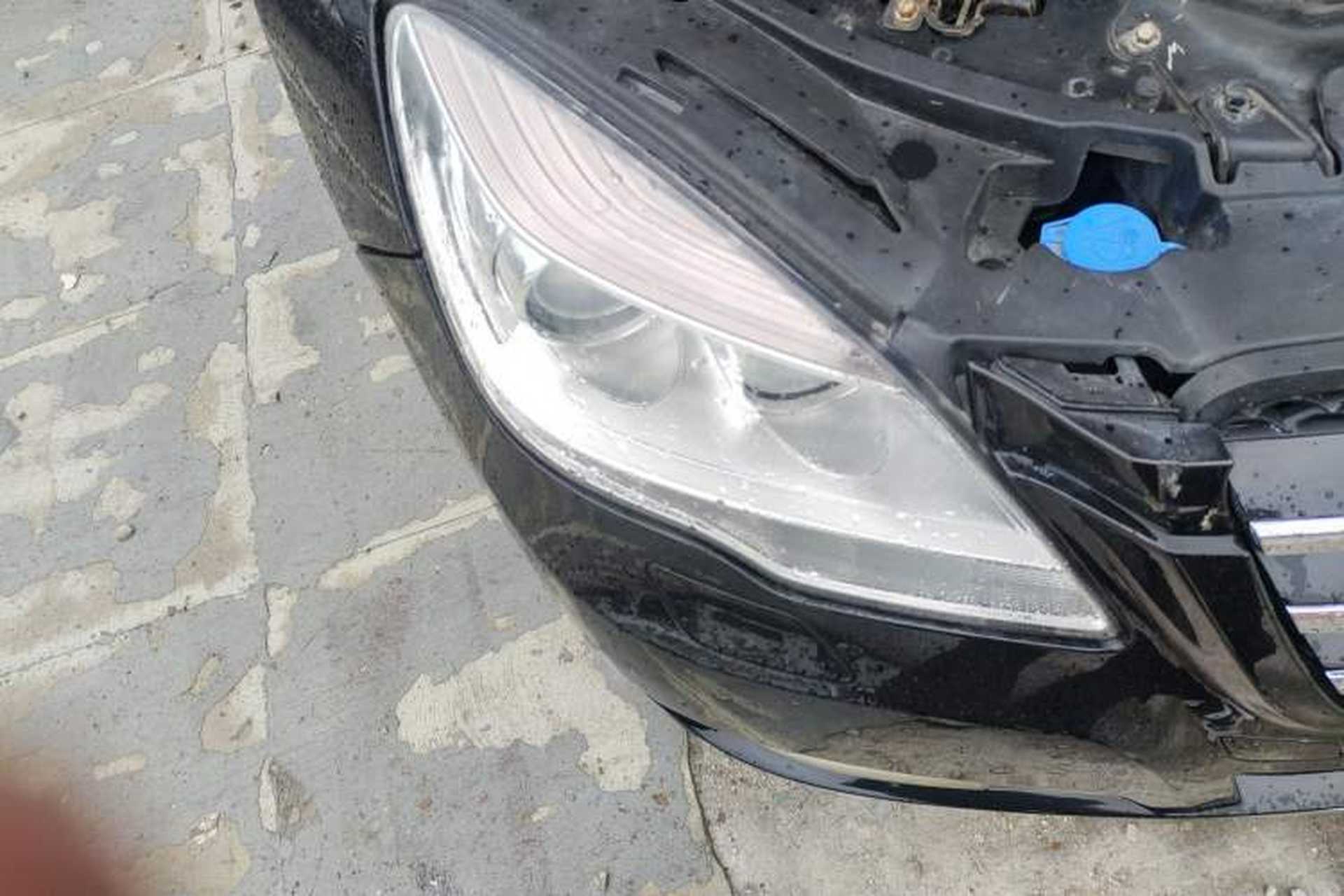 Used Mercedes-Benz R-Class 2017 R 320 4MATIC Business Edition Prestige Model Right Front Headlight