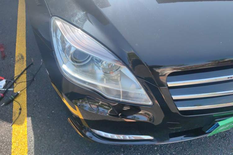 Used Mercedes-Benz R-Class 2017 R 320 4MATIC Business Edition Prestige Model Right Front Headlight