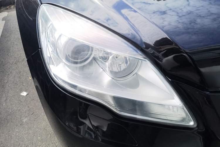Used Mercedes-Benz R-Class 2017 R 320 4MATIC Business Edition Prestige Model Right Front Headlight