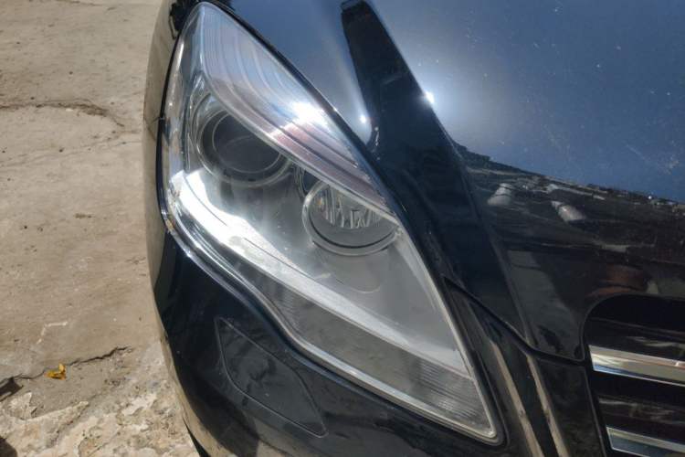 Used Mercedes-Benz R-Class 2017 R 320 4MATIC Business Edition Prestige Model Right Front Headlight