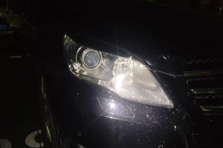 Used Mercedes-Benz R-Class 2017 R 320 4MATIC Business Edition Prestige Model Right Front Headlight