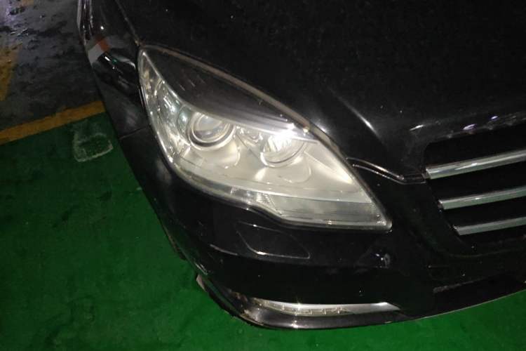 Used Mercedes-Benz R-Class 2017 R 320 4MATIC Luxury Collection Edition Right Front Headlight
