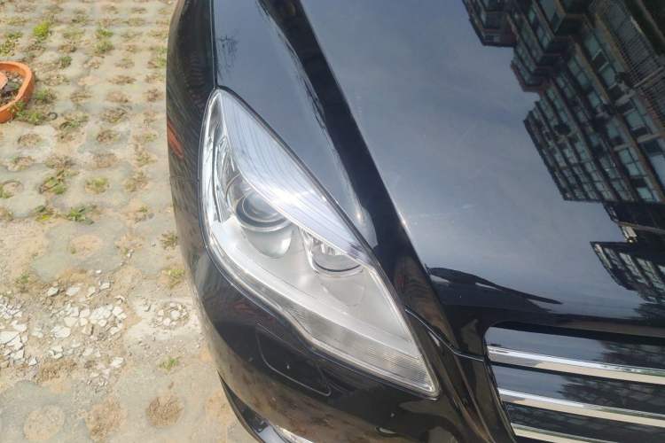 Used Mercedes-Benz R-Class 2017 R 320 4MATIC Business Edition Prestige Model Right Front Headlight