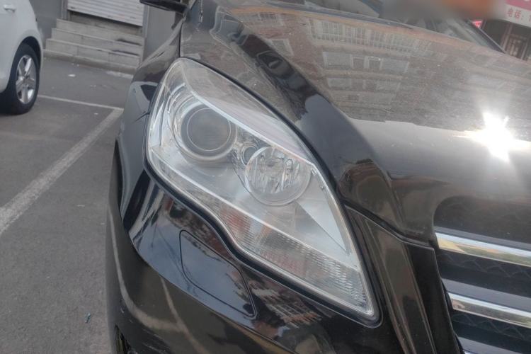 Used Mercedes-Benz R-Class 2017 R 320 4MATIC Business Edition Prestige Model Right Front Headlight