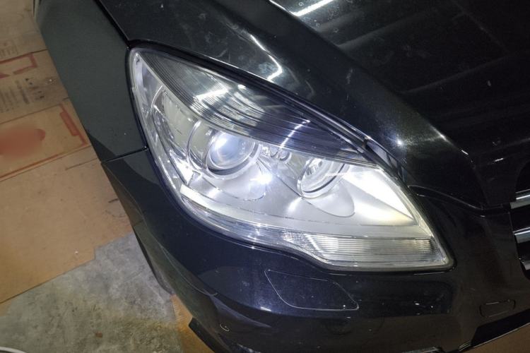 Used Mercedes-Benz R-Class 2017 R 320 4MATIC Business Edition Prestige Model Right Front Headlight