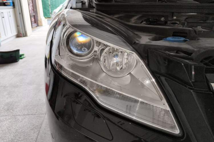 Used Mercedes-Benz R-Class 2017 R 320 4MATIC Business Edition Prestige Model Right Front Headlight
