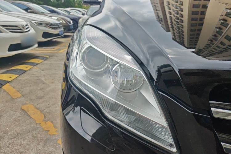 Used Mercedes-Benz R-Class 2017 R 320 4MATIC Business Edition Prestige Model Right Front Headlight