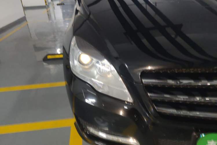 Used Mercedes-Benz R-Class 2017 R 320 4MATIC Business Edition Prestige Model Right Front Headlight