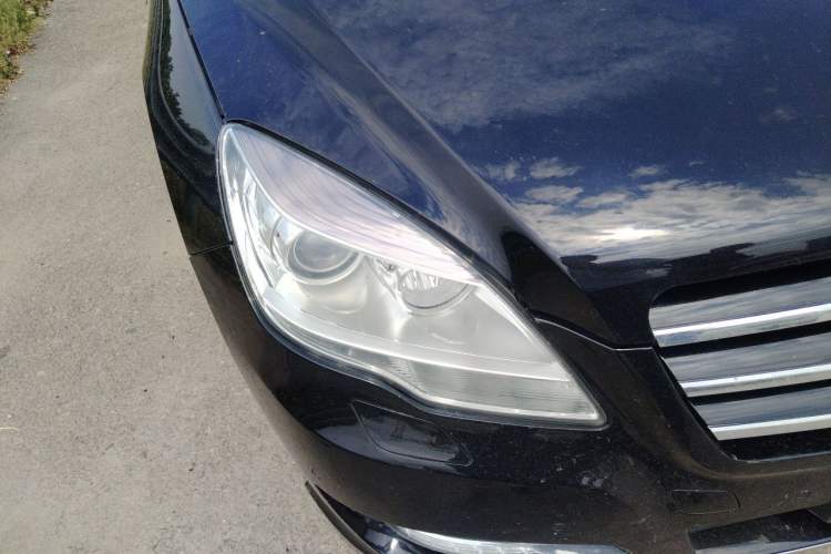 Used Mercedes-Benz R-Class 2017 R 320 4MATIC Business Edition Prestige Model Right Front Headlight