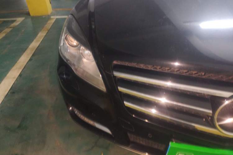 Used Mercedes-Benz R-Class 2017 R 320 4MATIC Business Edition Prestige Model Right Front Headlight