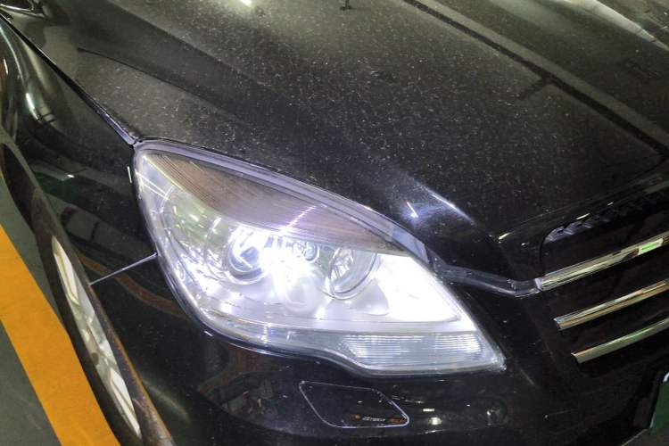 Used Mercedes-Benz R-Class 2017 R 320 4MATIC Business Edition Prestige Model Right Front Headlight