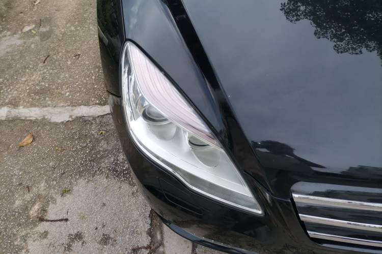Used Mercedes-Benz R-Class 2017 R 320 4MATIC Business Edition Prestige Model Right Front Headlight