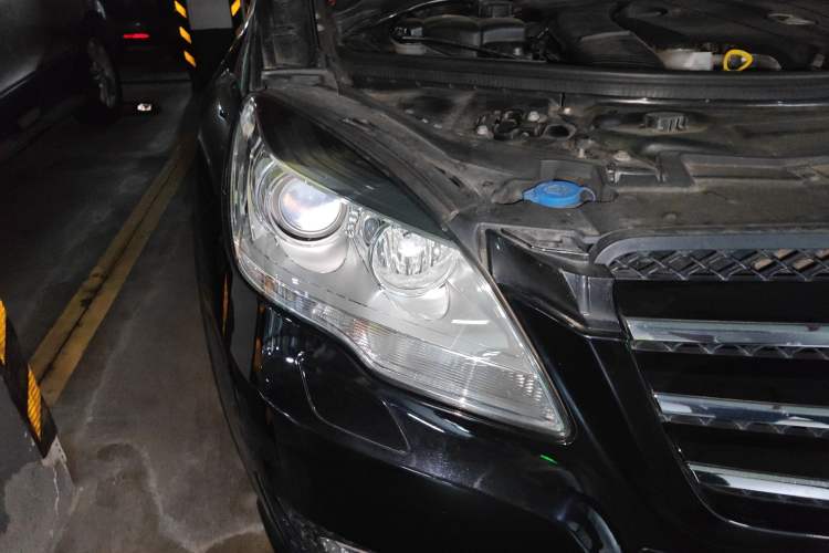 Used Mercedes-Benz R-Class 2017 R 320 4MATIC Business Edition Prestige Model Right Front Headlight