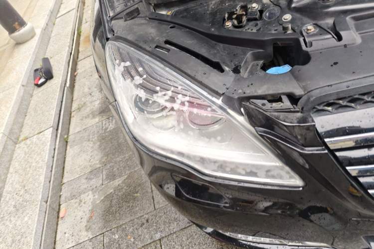 Used Mercedes-Benz R-Class 2017 R 320 4MATIC Business Edition Prestige Model Right Front Headlight