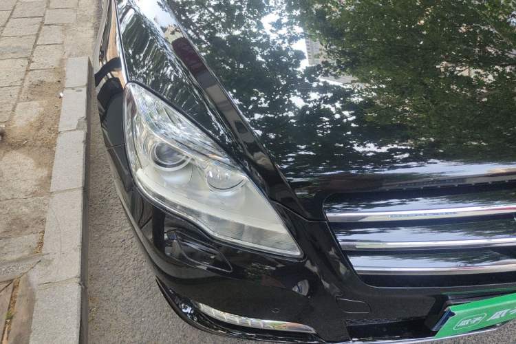 Used Mercedes-Benz R-Class 2017 R 320 4MATIC Business Edition Prestige Model Right Front Headlight