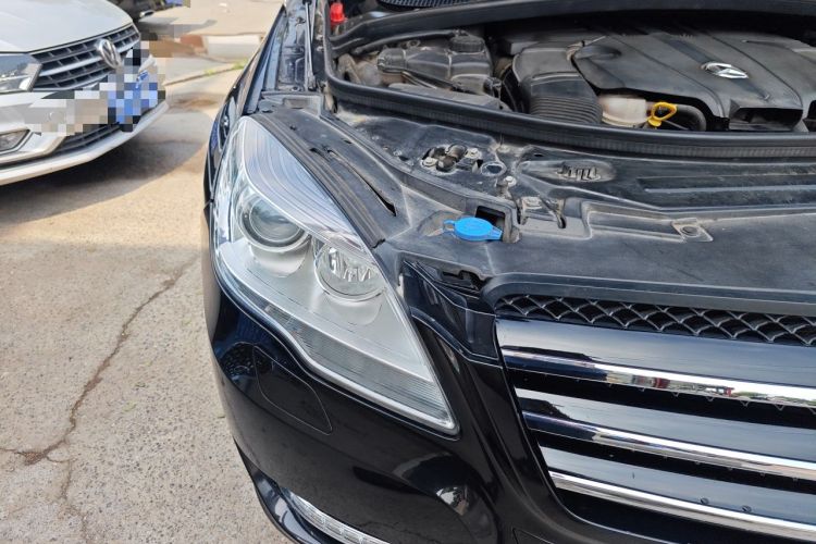 Used Mercedes-Benz R-Class 2017 R 320 4MATIC Business Edition Prestige Model Right Front Headlight