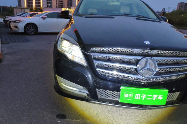 Used Mercedes-Benz R-Class  Right Front Headlight