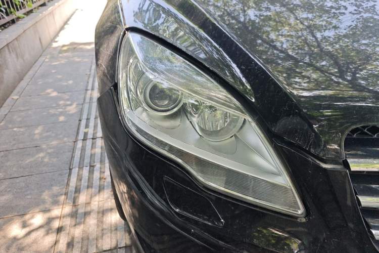 Used Mercedes-Benz R-Class 2017 R 320 4MATIC Business Edition Prestige Model Right Front Headlight