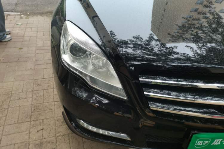 Used Mercedes-Benz R-Class 2017 R 320 4MATIC Business Edition Prestige Model Right Front Headlight