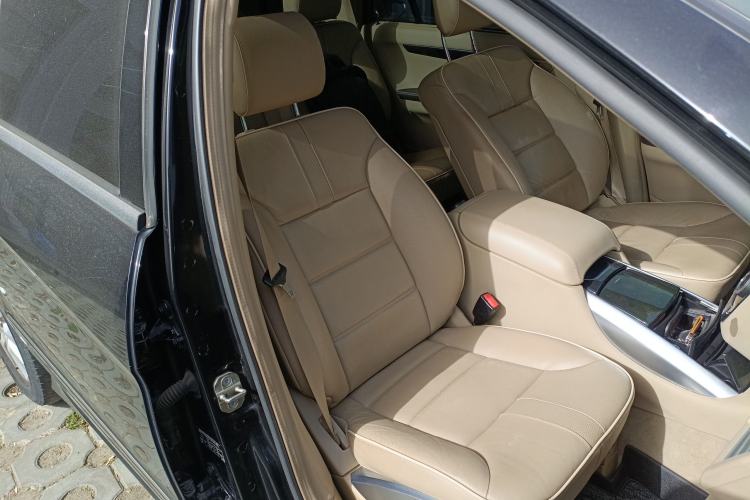 Used Mercedes-Benz R-Class 2017 R 320 4MATIC Business Edition Prestige Model Right Front Seat