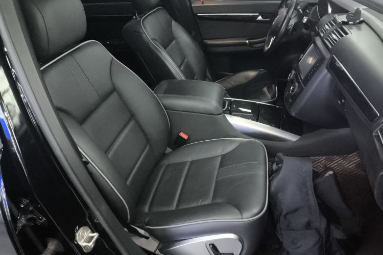 Used Mercedes-Benz R-Class 2017 R 320 4MATIC Business Edition Prestige Model Right Front Seat