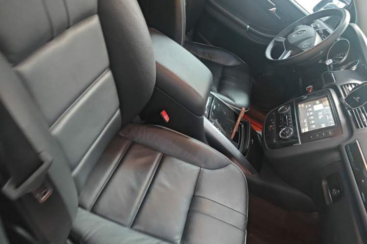 Used Mercedes-Benz R-Class 2017 R 320 4MATIC Business Edition Prestige Model Right Front Seat