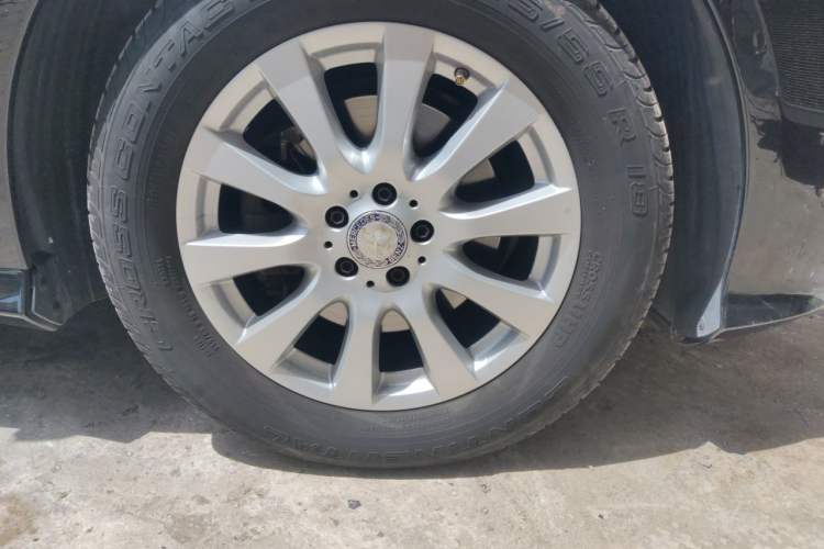 Used Mercedes-Benz R-Class 2017 R 320 4MATIC Business Edition Prestige Model Right Front Wheel Hub