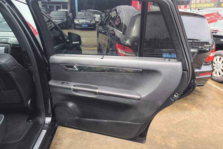 Used Mercedes-Benz R-Class 2017 R 320 4MATIC Business Edition Prestige Model Right Rear Door Interior