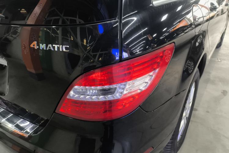 Used Mercedes-Benz R-Class 2017 R 320 4MATIC Business Edition Prestige Model Right Rear Taillight
