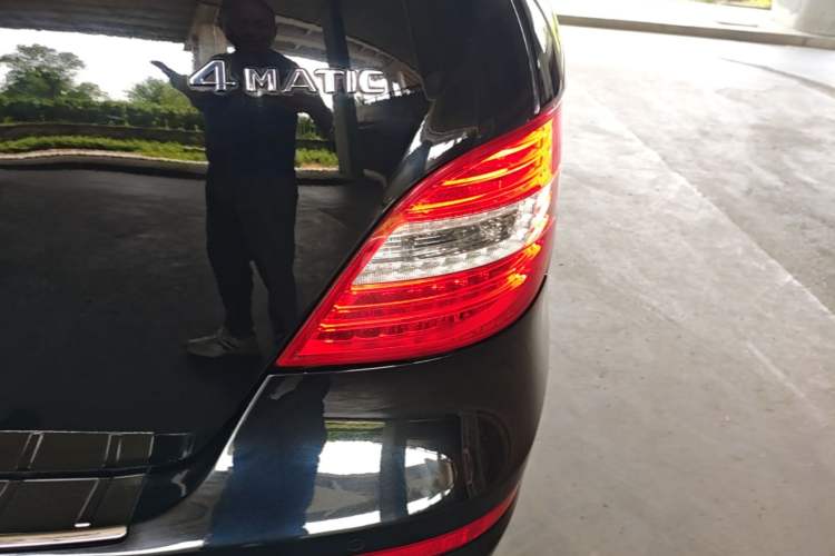Used Mercedes-Benz R-Class 2017 R 320 4MATIC Business Edition Prestige Model Right Rear Taillight